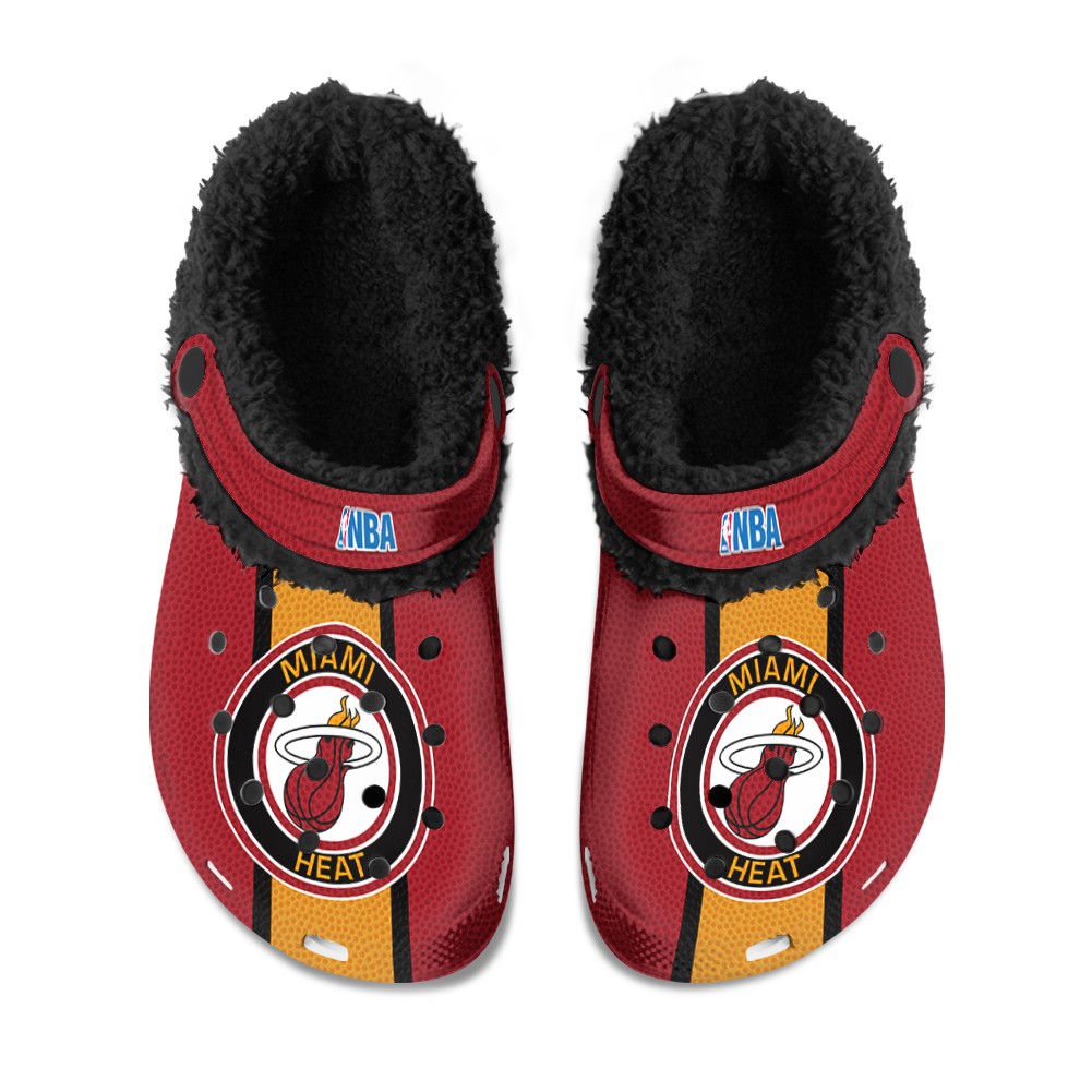 Milwaukee Bucks Fuzzy Slippers Clog