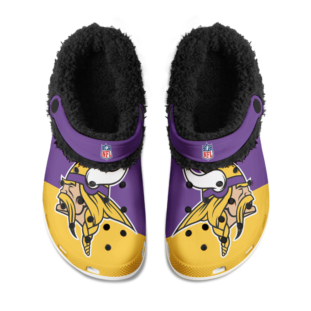 Carolina Panthers Fuzzy Slippers Clog