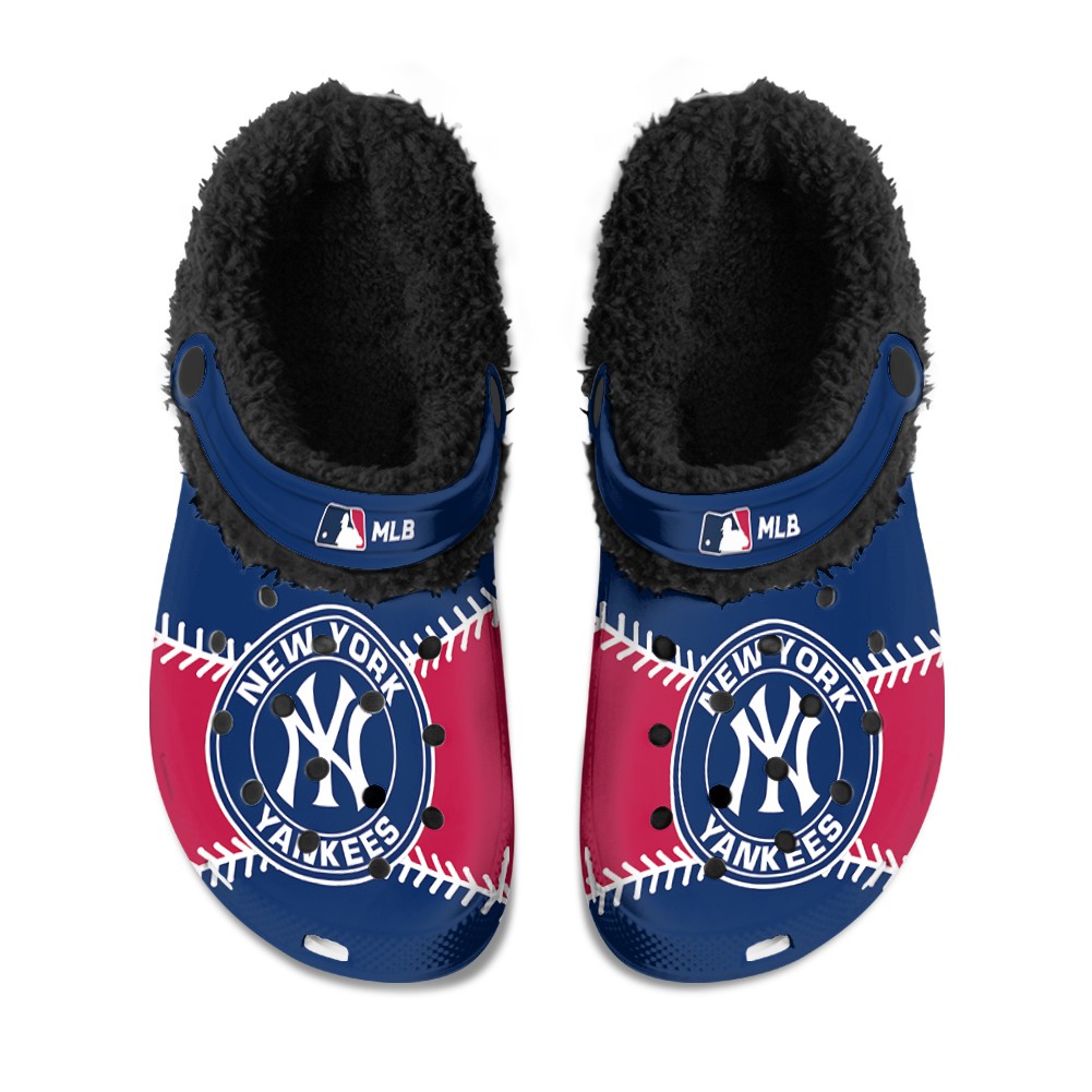 Pittsburgh Pirates Fuzzy Slippers Clog