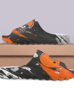 Cleveland20Browns20NFL20Yeezy20Slipper20Mockup201.jpg