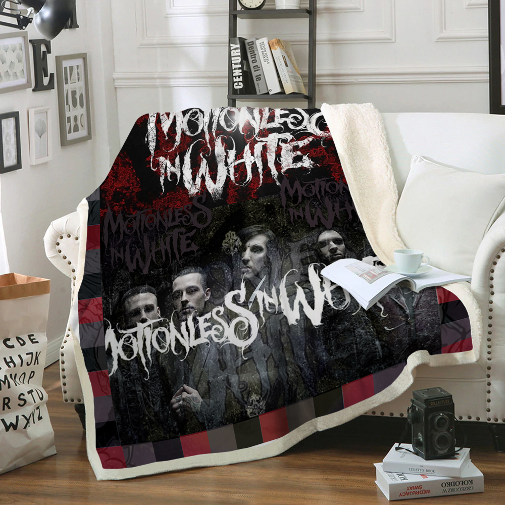 Alucard/Hellsing Blanket & Quilt