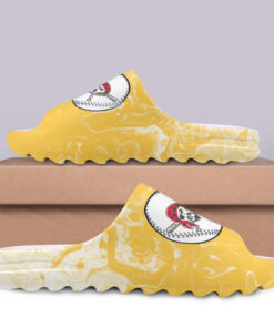 Pittsburgh20Pirates20MLB20Yeezy20Slipper20Mockup201.jpg